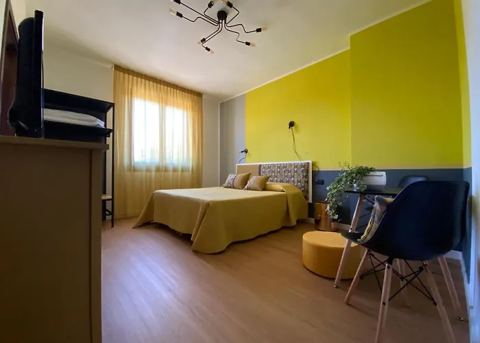 Pensión La Tortorella & 3*