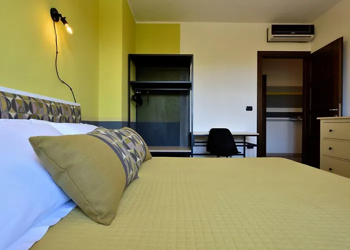 La Tortorella & Pensión 3*